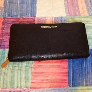 Michael Kors Black Clutch Wallet